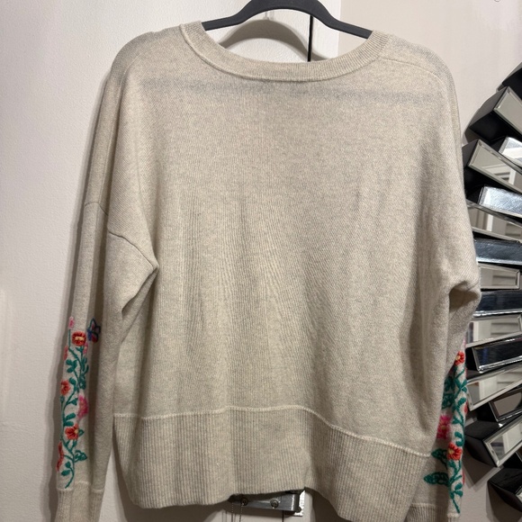 Autumn Cashemere Floral Embroidered Sweater Size L - Picture 7 of 7